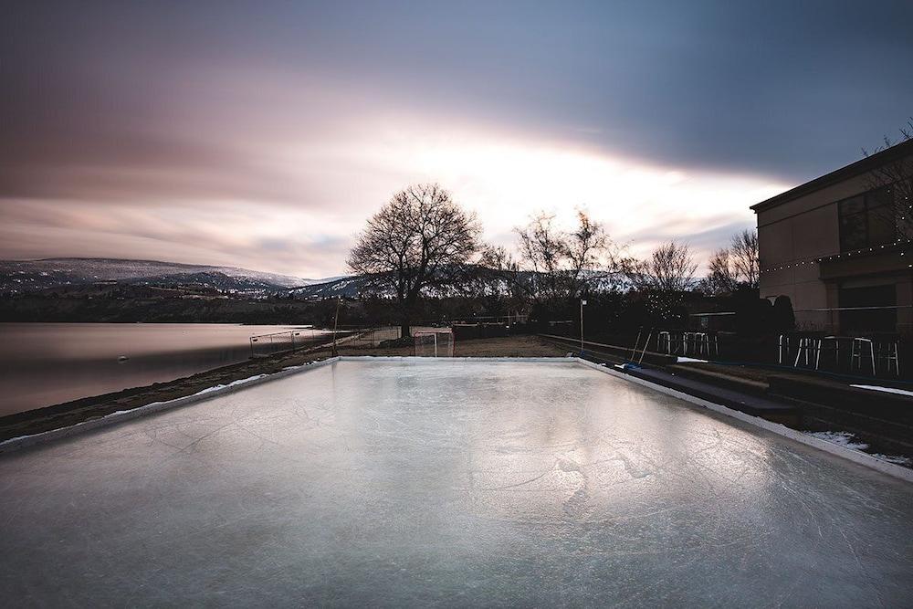 Penticton Lakeside Resort Exterior photo