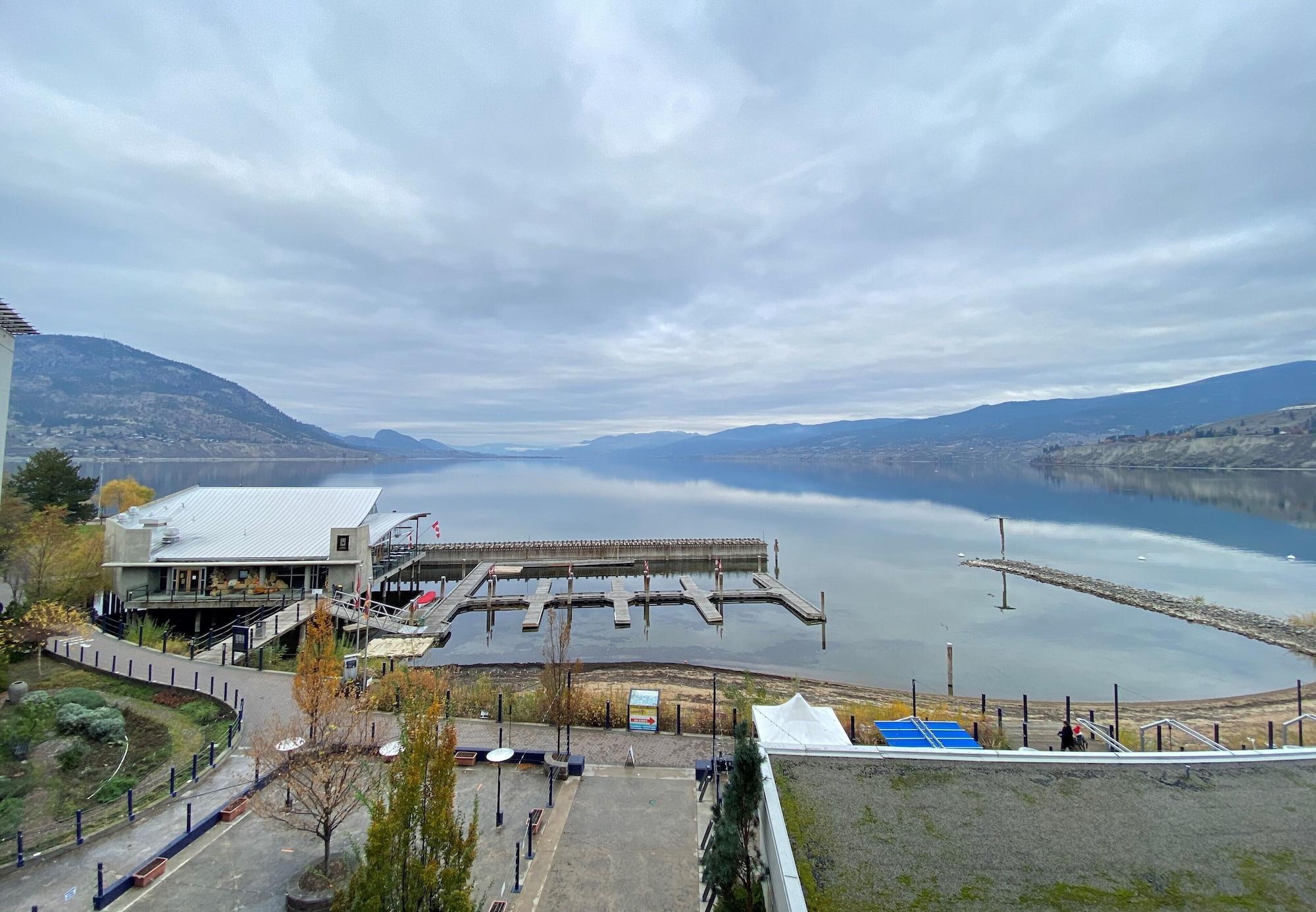 Penticton Lakeside Resort Exterior photo