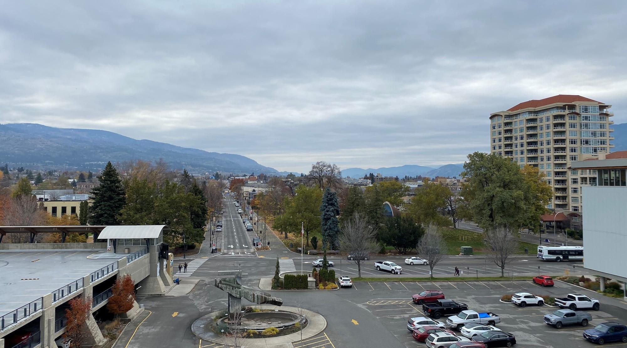 Penticton Lakeside Resort Exterior photo